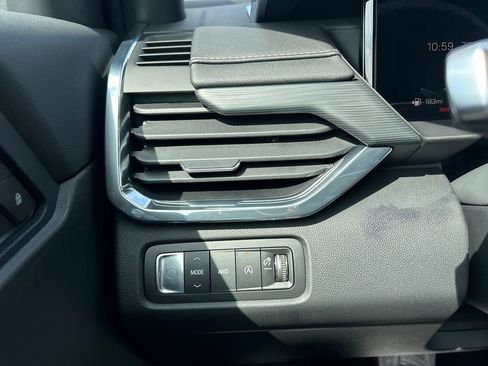 New 2026 GMC Acadia Elevation w/ Elevation Premium Package AWD/4WD image 19