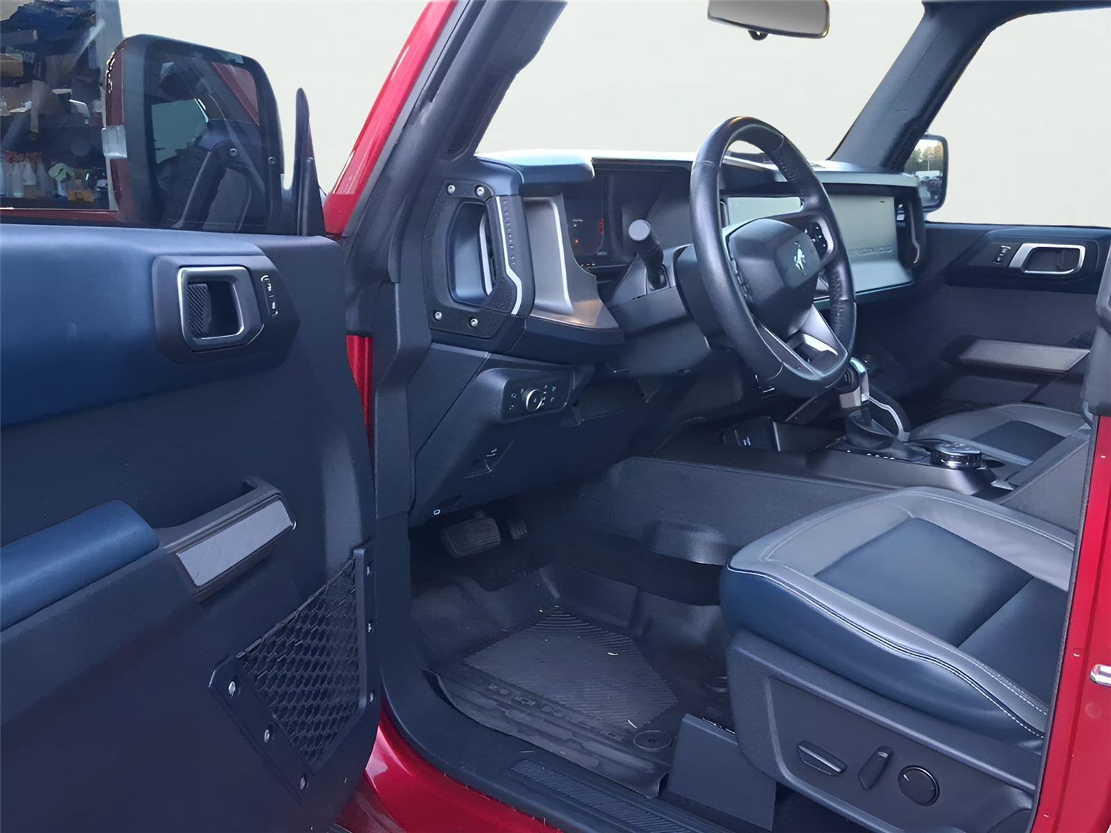 Used 2021 Ford Bronco Outer Banks AWD/4WD image 10