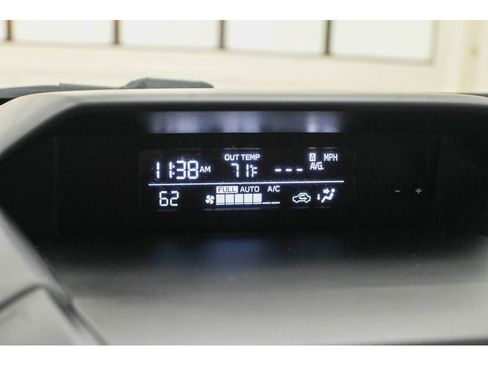 Used 2022 Subaru Crosstrek 2.0i Premium image 39