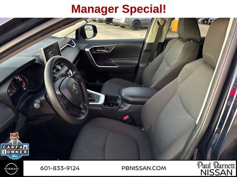 Used 2024 Toyota RAV4 XLE image 17