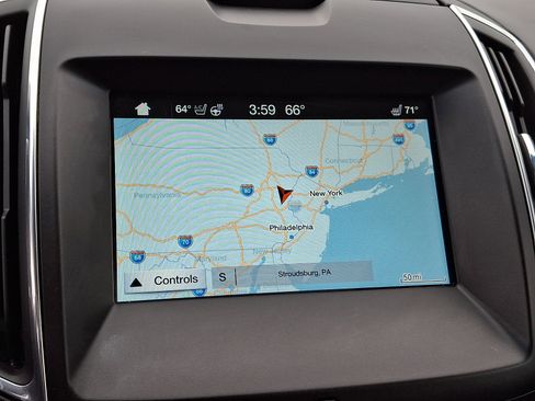 Used 2018 Ford Edge Titanium w/ Equipment Group 301A image 17