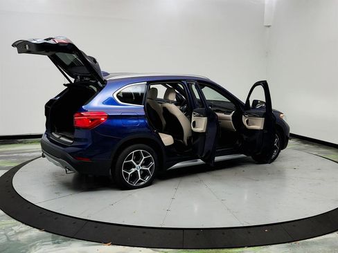 Used 2019 BMW X1 xDrive28i w/ Convenience Package AWD/4WD image 11