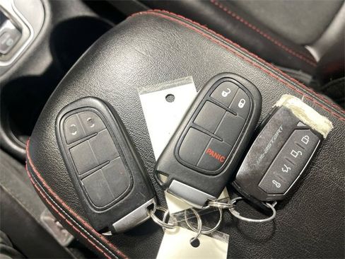 Certified 2019 Jeep Cherokee Trailhawk image 20