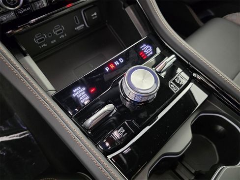New 2025 Jeep Grand Cherokee Summit image 24