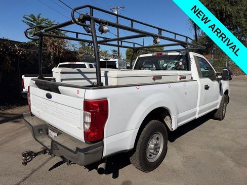 Used 2022 Ford F250 XL w/ Power Equipment Group RWD image 3