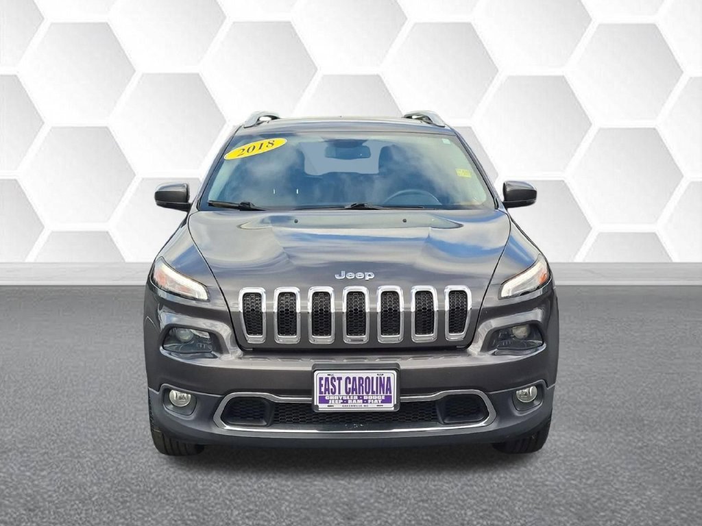 Used 2018 Jeep Cherokee Limited AWD/4WD image 8