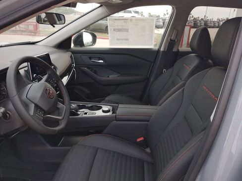 New 2026 Nissan Rogue SV AWD/4WD image 14