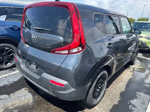 Used 2020 Kia Soul LX FWD image 3