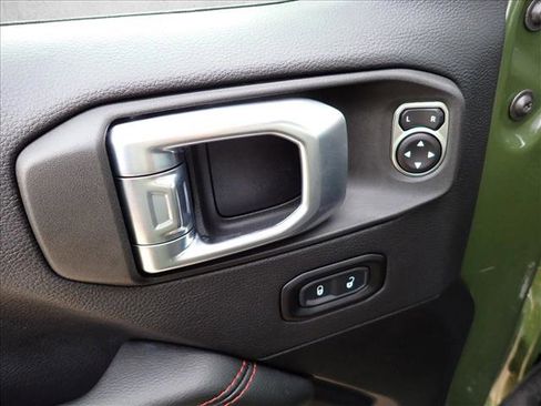 Used 2021 Jeep Wrangler Unlimited Rubicon image 11