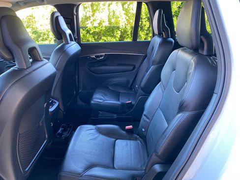 Used 2020 Volvo XC90 T6 Momentum image 35