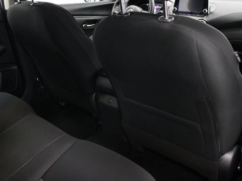 Used 2025 Nissan Sentra SV image 19