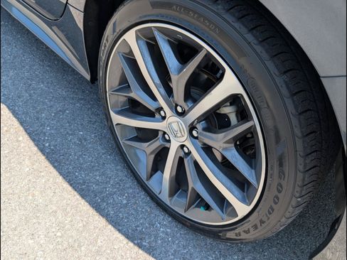 Certified 2024 Honda Civic Touring image 21