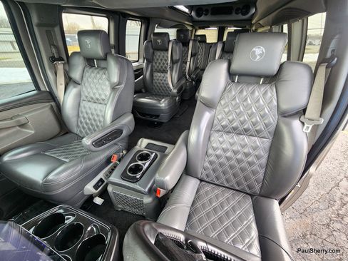 Used 2023 GMC Savana 2500 Extended image 43