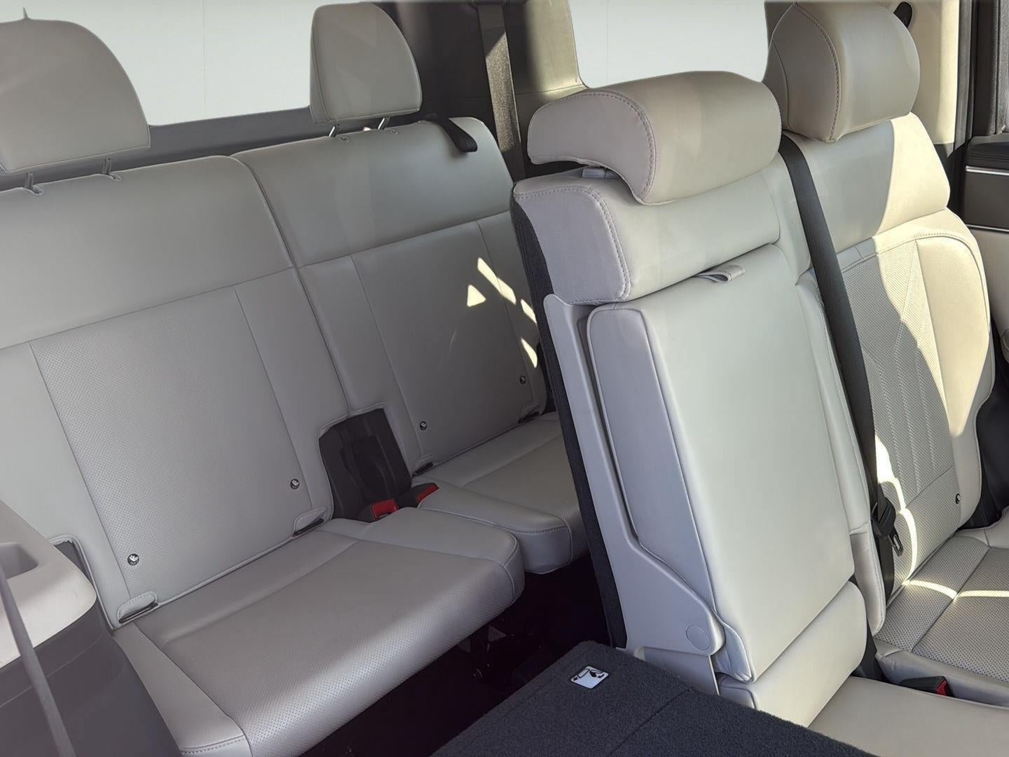Used 2025 Hyundai Santa Fe SEL AWD/4WD image 15