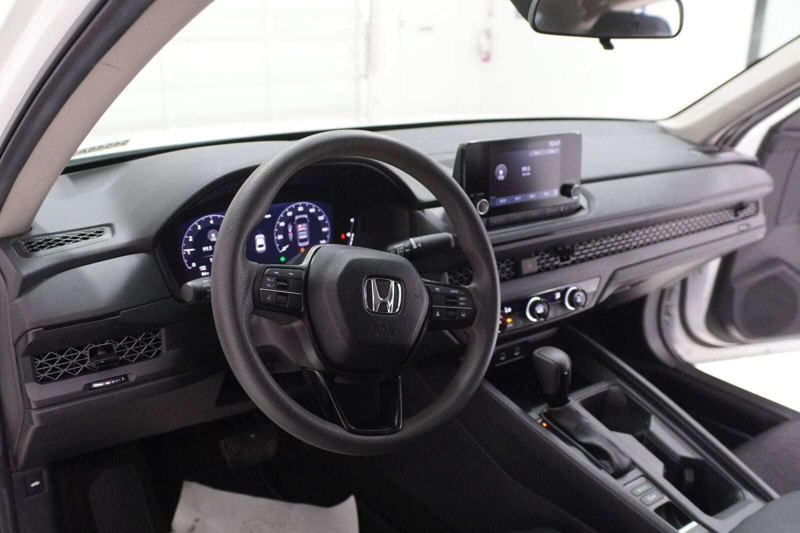 Used 2025 Honda Accord LX image 7