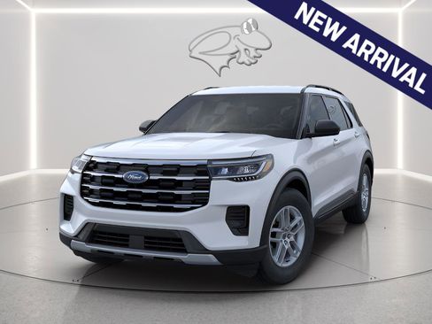 New 2026 Ford Explorer Active image 1