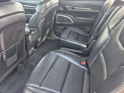 Used 2025 Kia Telluride S AWD/4WD image 13