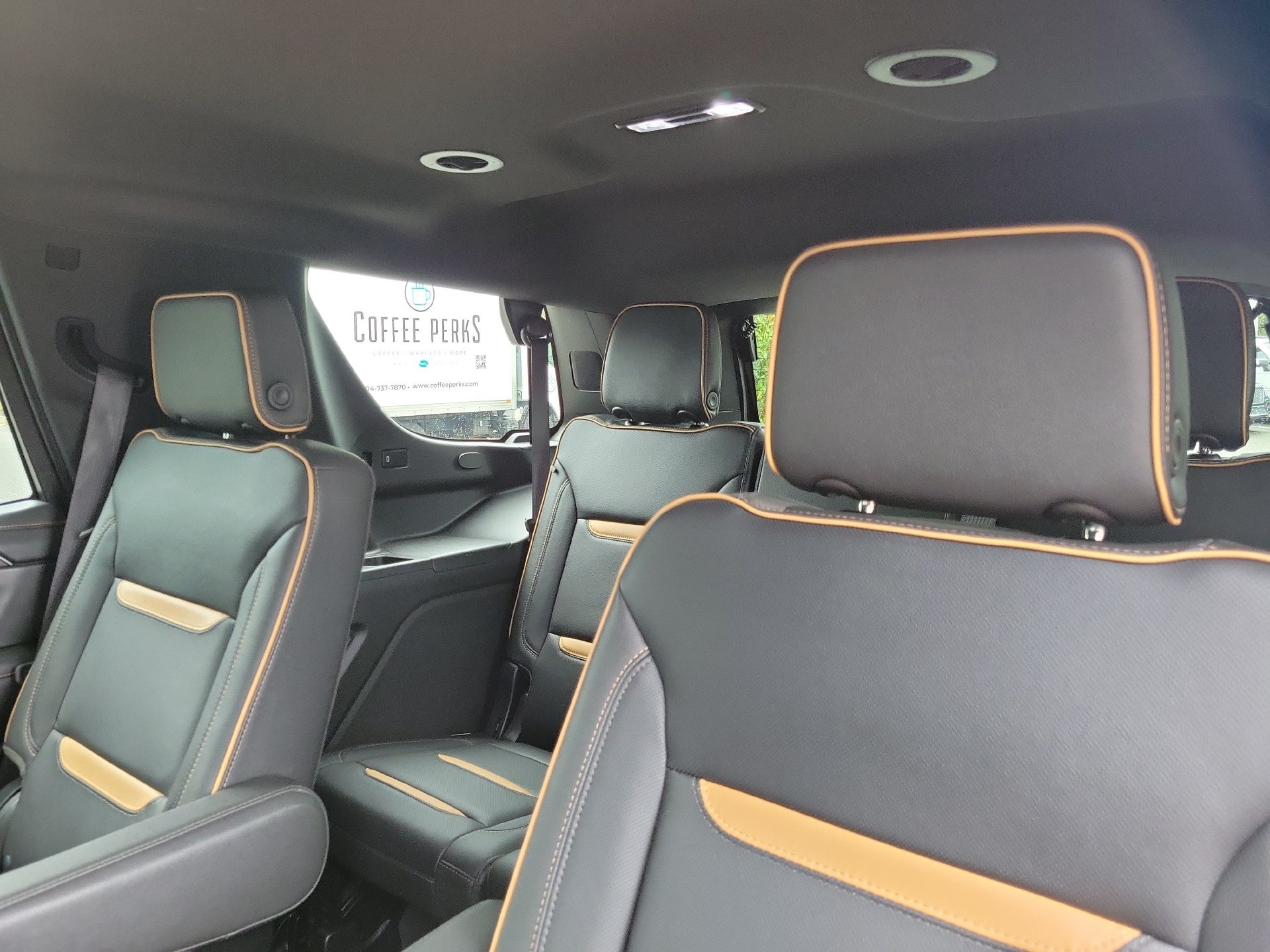 Used 2024 GMC Yukon AT4 AWD/4WD image 19