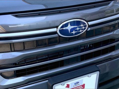 Used 2025 Subaru Forester Limited AWD/4WD image 32