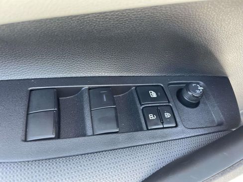 Used 2026 Toyota Corolla LE image 17