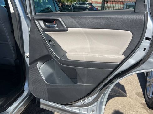 Used 2018 Subaru Forester 2.5i Limited AWD/4WD image 31