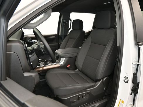 Used 2025 Chevrolet Silverado 1500 RST image 10