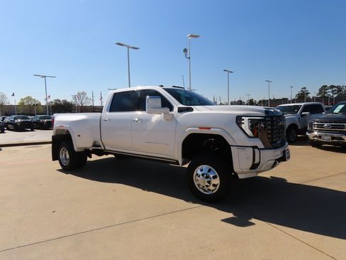 Used 2024 GMC Sierra 3500 Denali Ultimate image 6