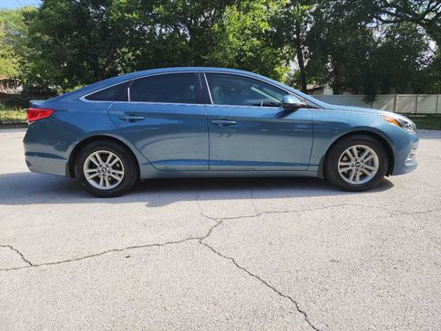 Used 2015 Hyundai Sonata SE w/ Option Group 09 FWD image 8