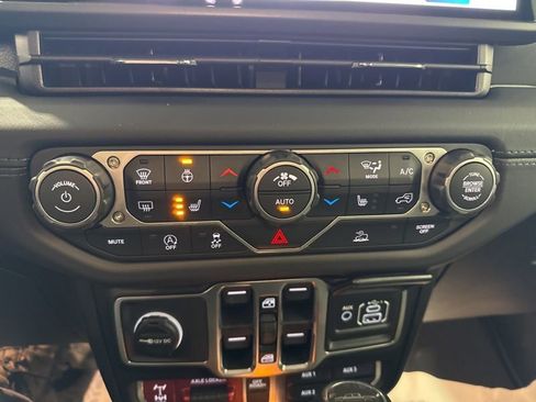 New 2026 Jeep Gladiator Mojave image 31