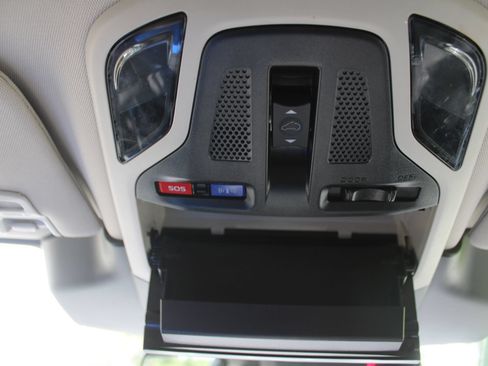 Used 2024 Subaru Outback Limited AWD/4WD image 57
