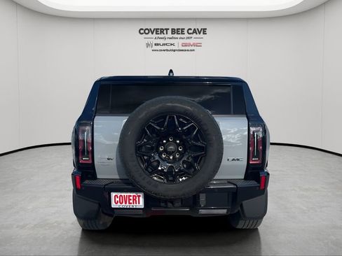 New 2025 GMC Hummer EV 2X image 8
