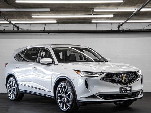 Used 2023 Acura MDX SH-AWD w/ Technology Package image 7