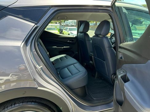 Used 2023 Chevrolet Bolt EUV Premier FWD image 41
