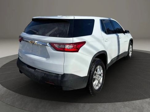 Used 2019 Chevrolet Traverse LS AWD/4WD image 4