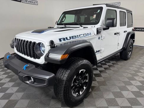 Used 2024 Jeep Wrangler Unlimited Rubicon 4xe AWD/4WD image 2