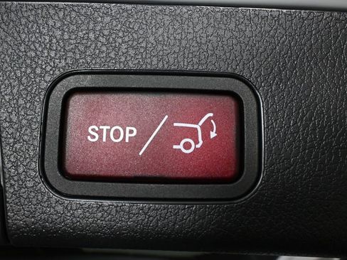 New 2026 Mercedes-Benz GLB 250 image 31