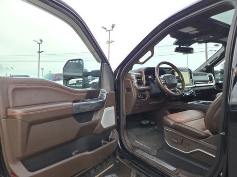 Used 2025 Ford F350 King Ranch AWD/4WD image 7