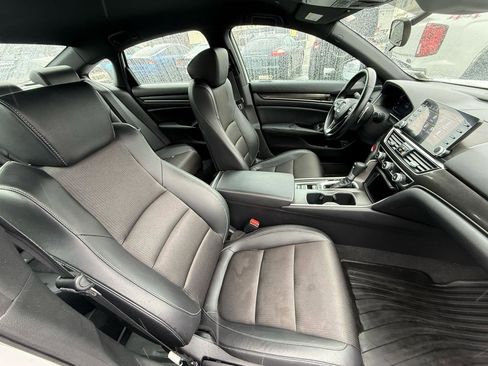 Used 2022 Honda Accord Sport image 17
