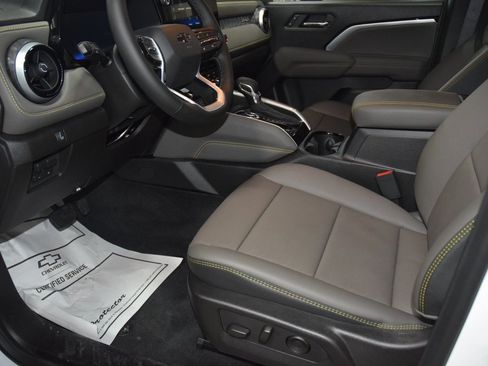 New 2026 Chevrolet Colorado ZR2 w/ ZR2 Bison Edition image 43