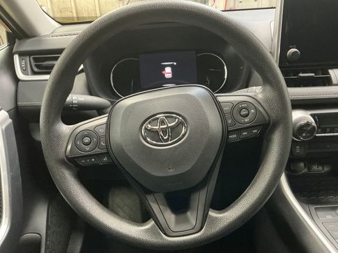 Certified 2025 Toyota RAV4 XLE AWD/4WD image 19