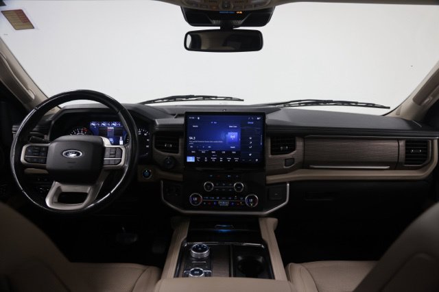 Used 2023 Ford Expedition Limited AWD/4WD image 34
