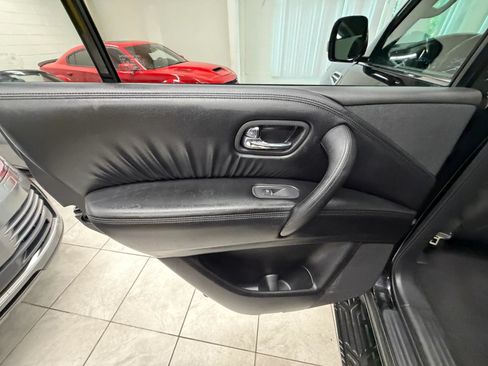 Used 2021 Nissan Armada SV RWD image 15