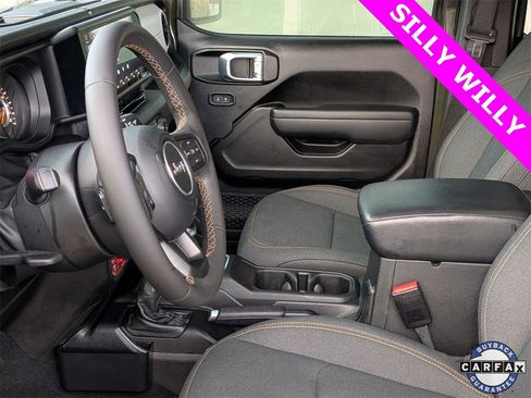 Used 2024 Jeep Wrangler Unlimited Sport image 18