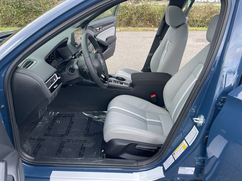 New 2026 Honda Civic Sport image 23