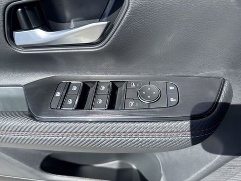 Used 2025 Nissan Kicks SR AWD/4WD image 26