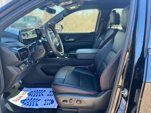 Certified 2025 Chevrolet Silverado EV RST AWD/4WD image 9