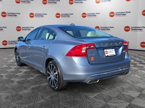 Used 2018 Volvo S60 T5 Inscription image 5