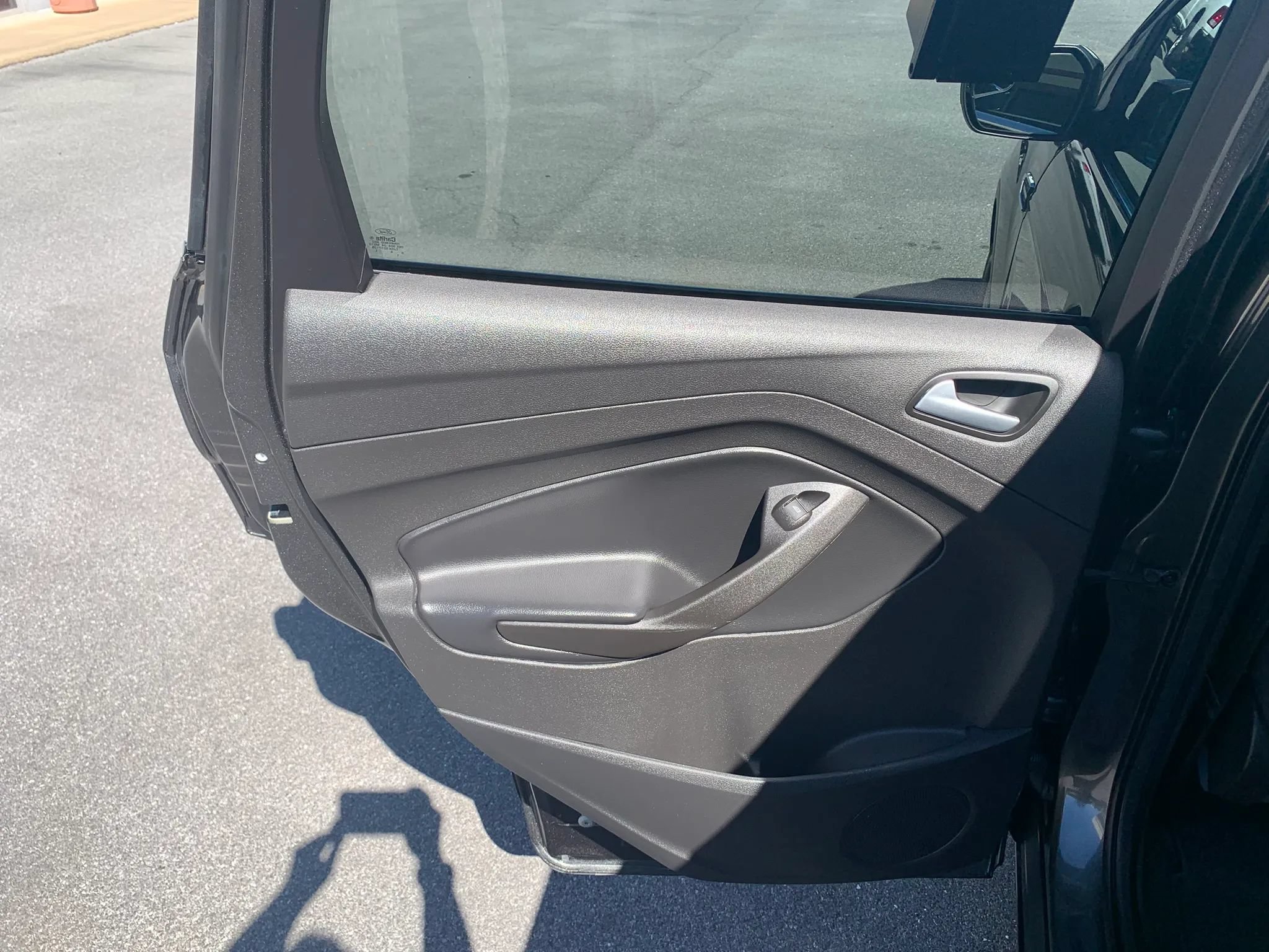Used 2017 Ford Escape SE AWD/4WD image 25