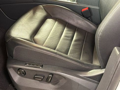 Used 2019 Volkswagen Atlas SEL Premium image 28