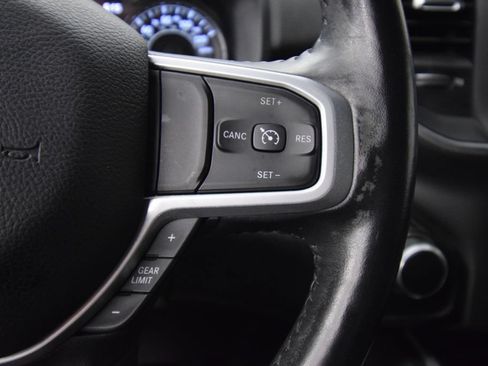 Used 2022 RAM 1500 Big Horn AWD/4WD image 36